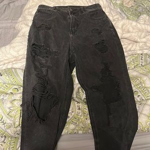 Ripped american eagle mom jeans